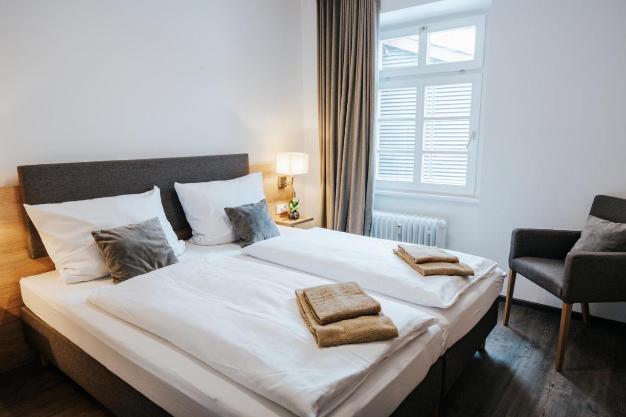 Residenz Weingut Schloss Reinhartshausen Bed & Breakfast Eltville am Rhein Exterior photo